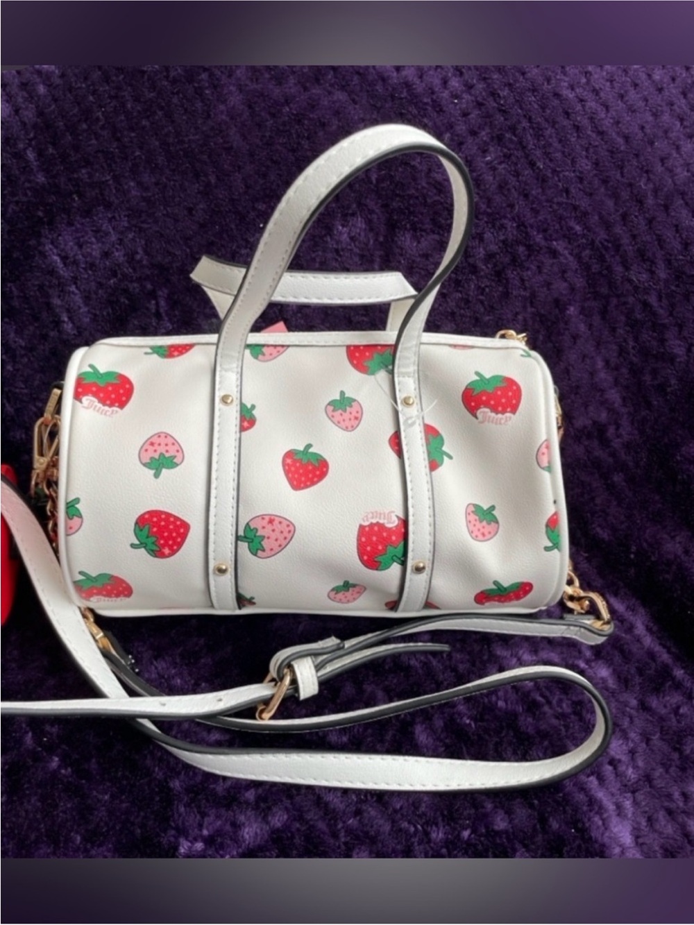 Juicy Couture White Strawberry Print Barrel Bag with Red Strawberry Coin Pouch - Picture 3 of 8